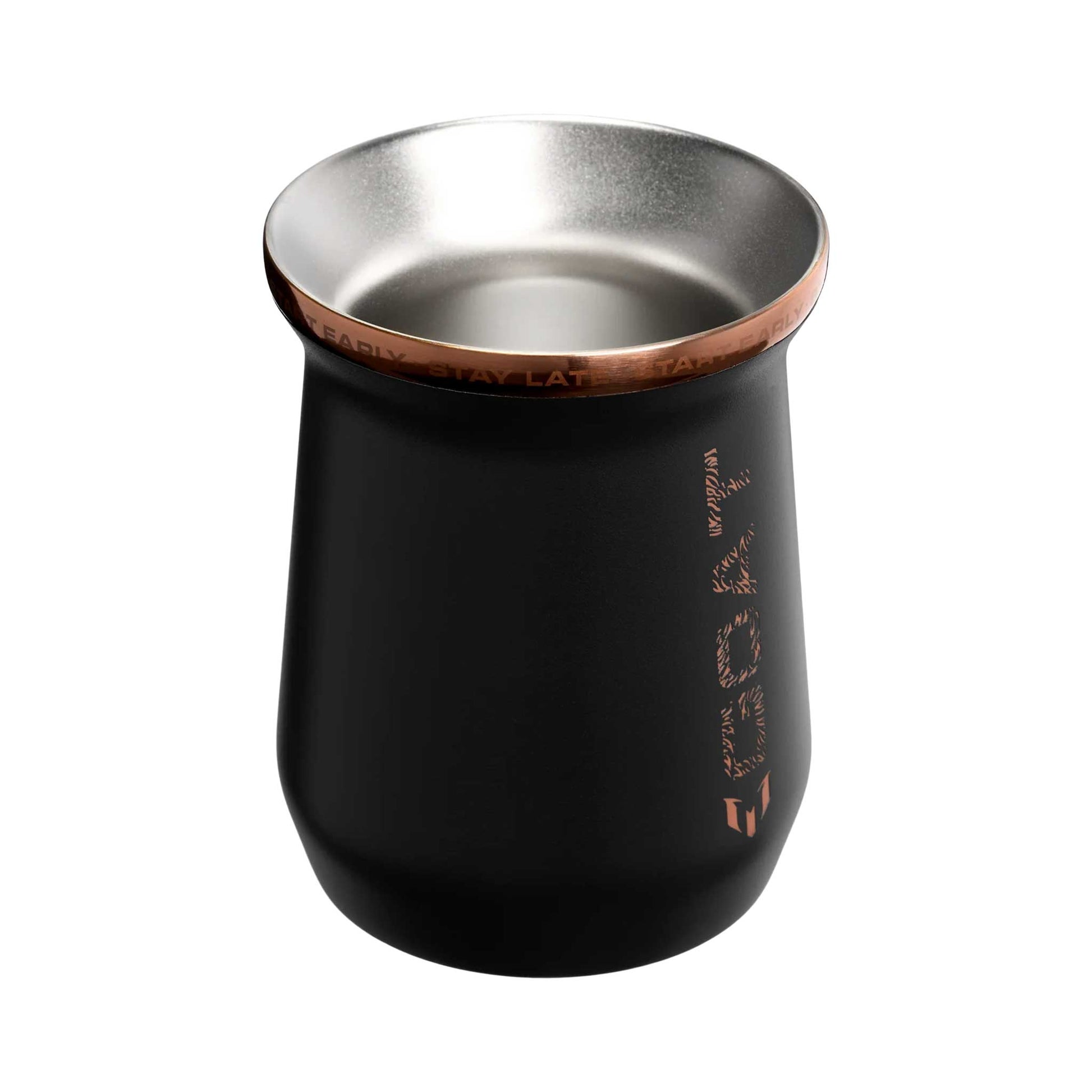 Mate Stanley Messi GOAT Black 236ml vista 3/4 completa funcional